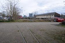 909654 Gezicht op het terrein van de voormalige werkplaatsen van de Nederlandse Spoorwegen aan de 2e Daalsedijk te ...